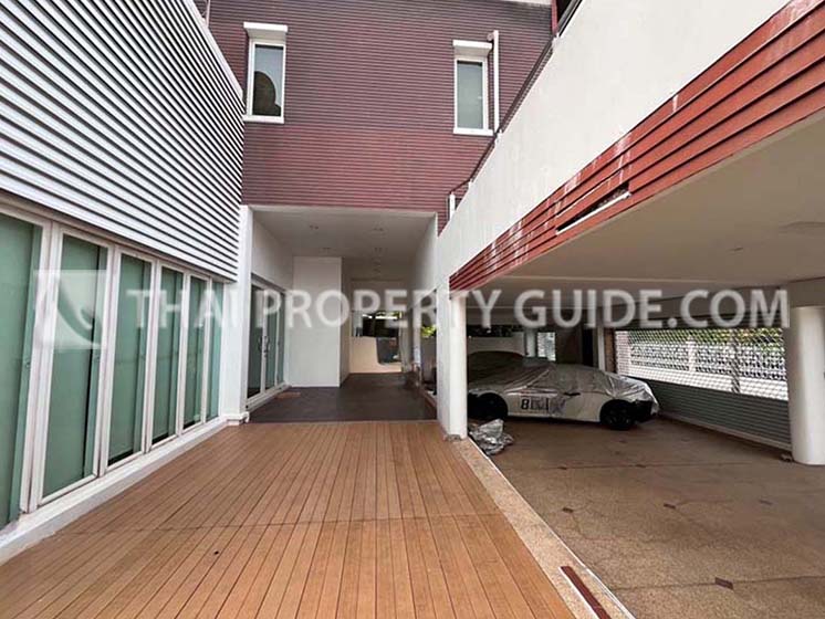 House in Sukhumvit 